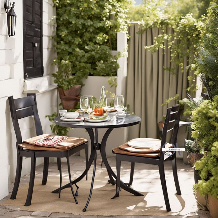 Small-Scale Dining Areas with bistro table